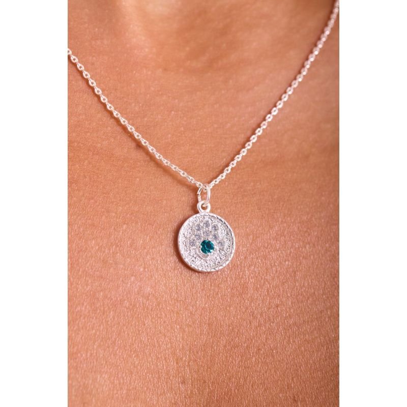 Colar Mão de Fátima Cravejada – Pedra Azul - Semi joias Prata