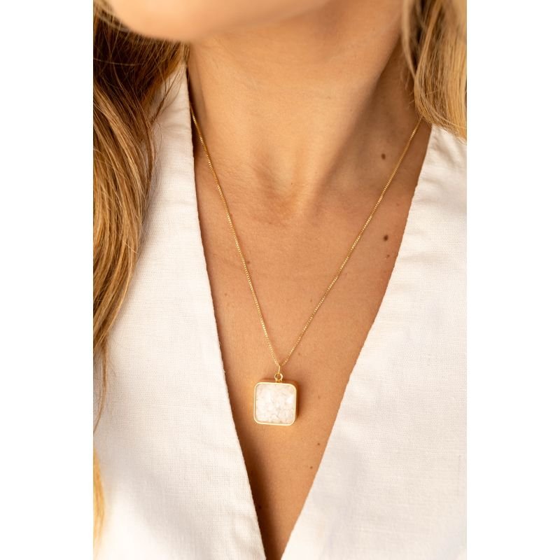 Colar Sal Quadrado - SEMIJOIA OURO 18 K